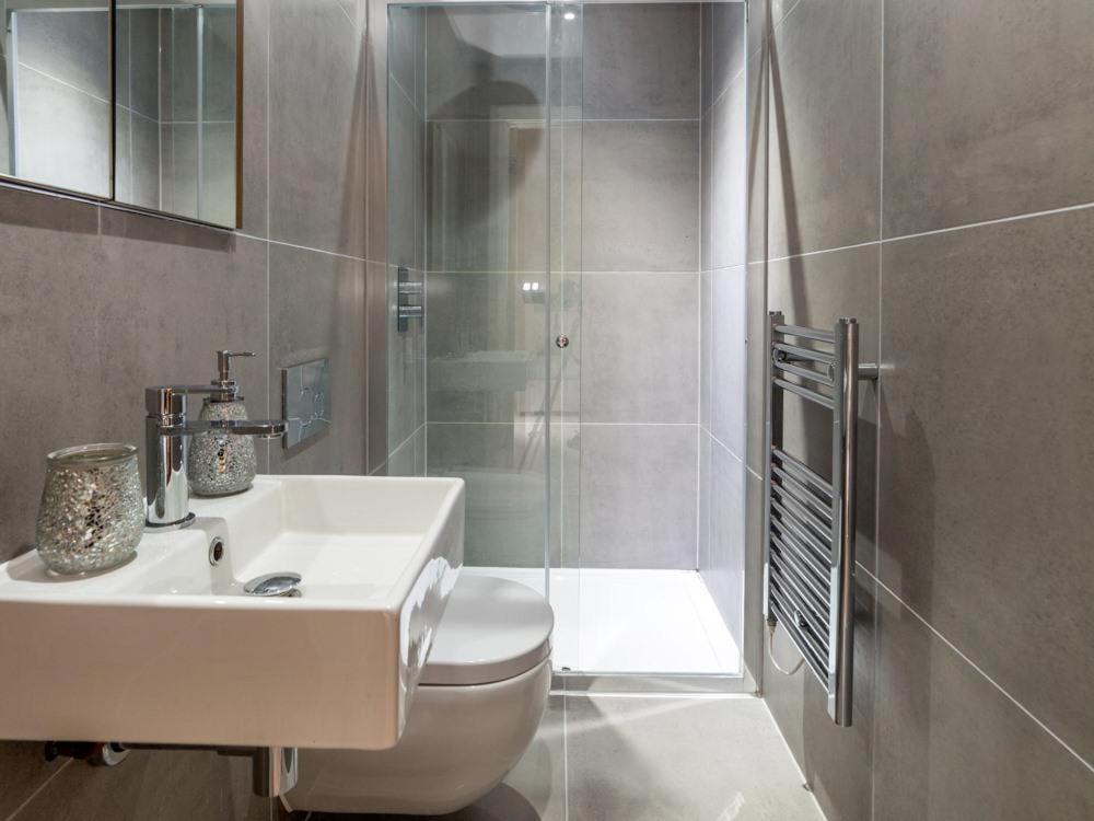 Central Tower Bridge Apartment Londres Quarto foto